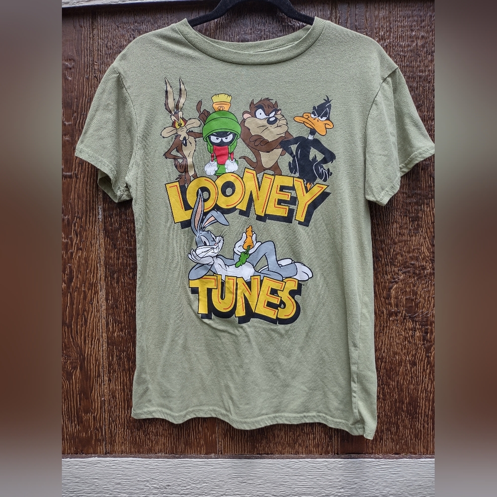 Looney Tunes T-Shirt Large Light Green Graphic Bugs Bunny Taz Size M